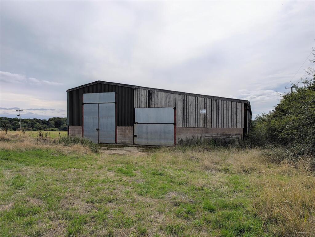 Adjacent to Tetbury Street, Minchinhampton, Stroud - View 2