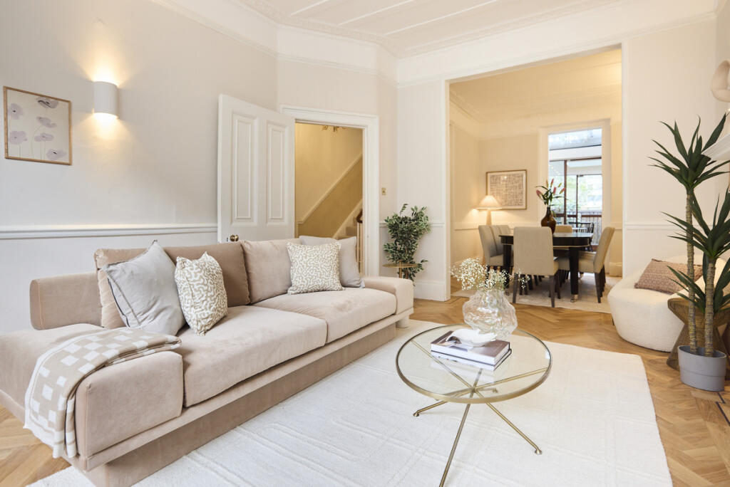 House in London, Paddington - View 5