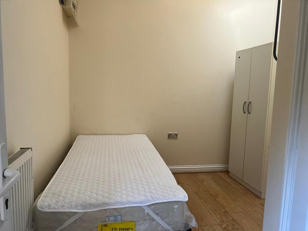 Main image of property: Flat A, - Dumfries Street, Luton