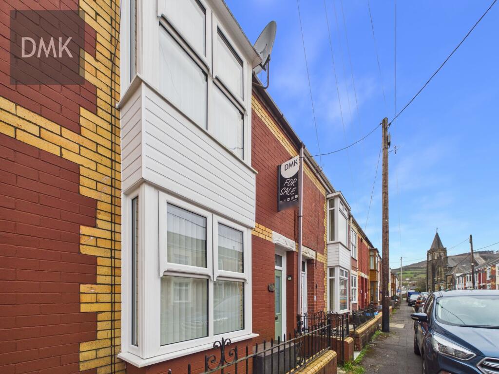 3-bed terraced on Zoar Avenue, Maesteg, £120,000