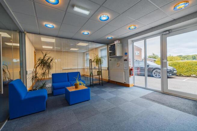 Oaktree Business Centre-47.jpg