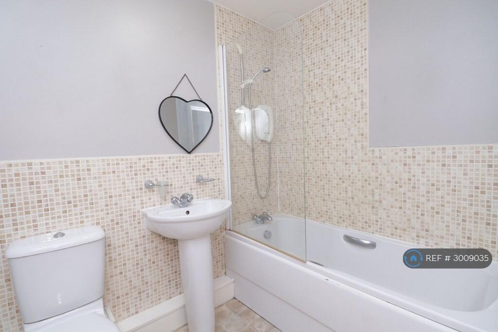Apartment in Doncaster - More