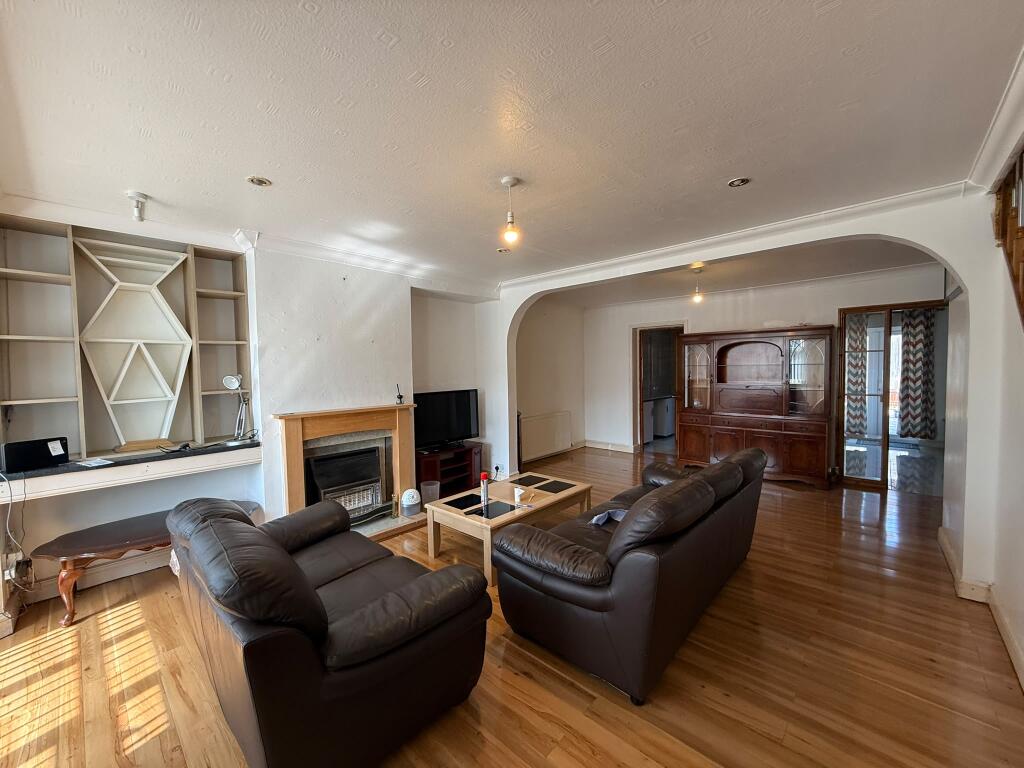 House in Nottingham, Beechdale - View 2