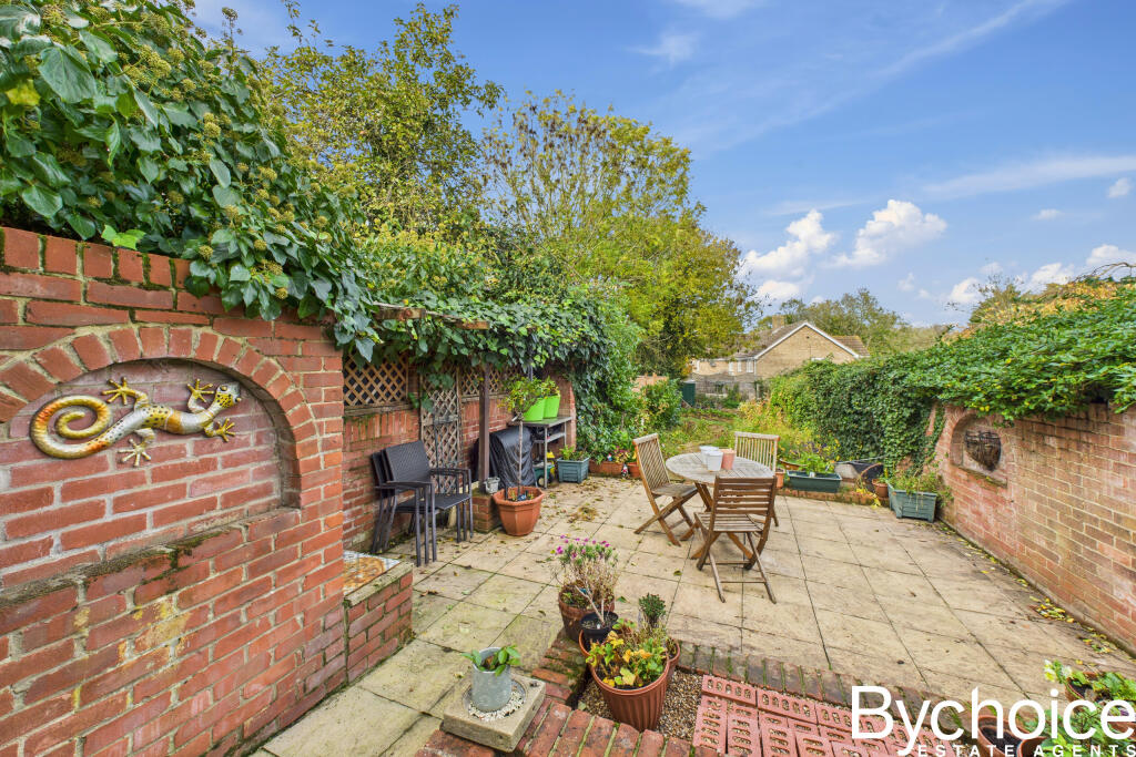 Railway Terrace, Kedington, Suffolk photo 4
