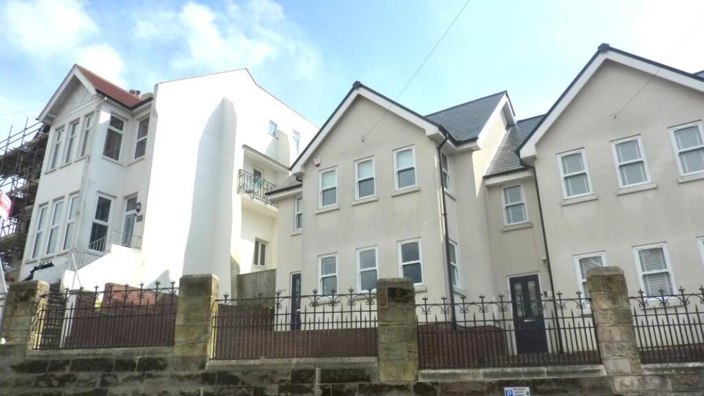 Main image of property: Castledown Avenue, Hastings TN34 3RJ