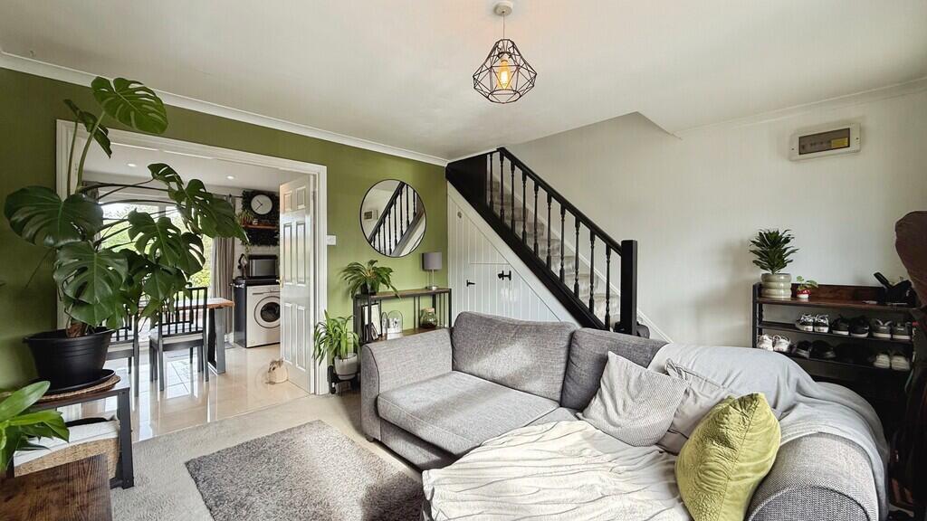 Shoreland Close, Westbury photo 4