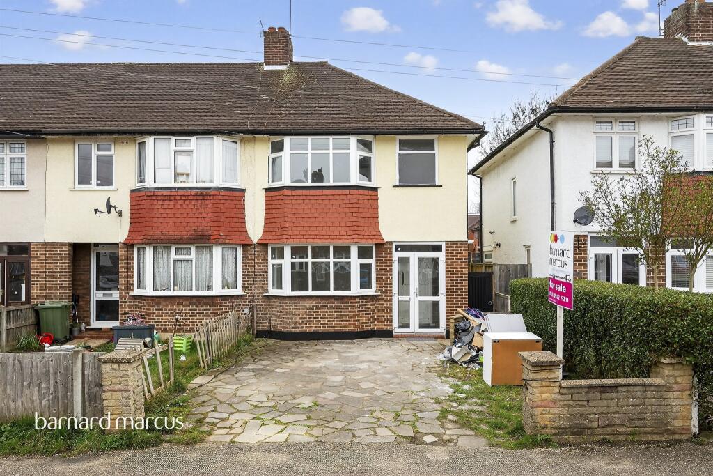Main image of property: Chatsworth Gardens, New Malden