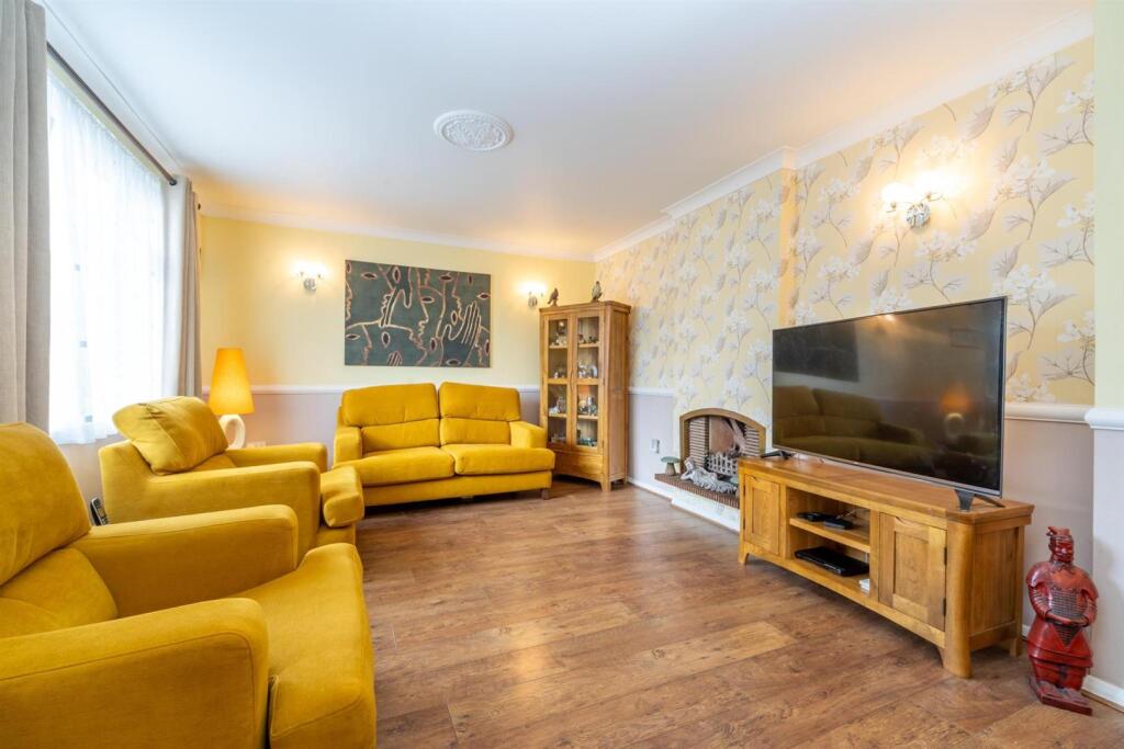 Grantham Green, Borehamwood - View 3
