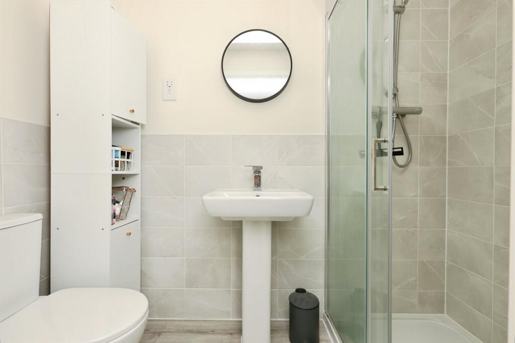 House in Doncaster - View 5