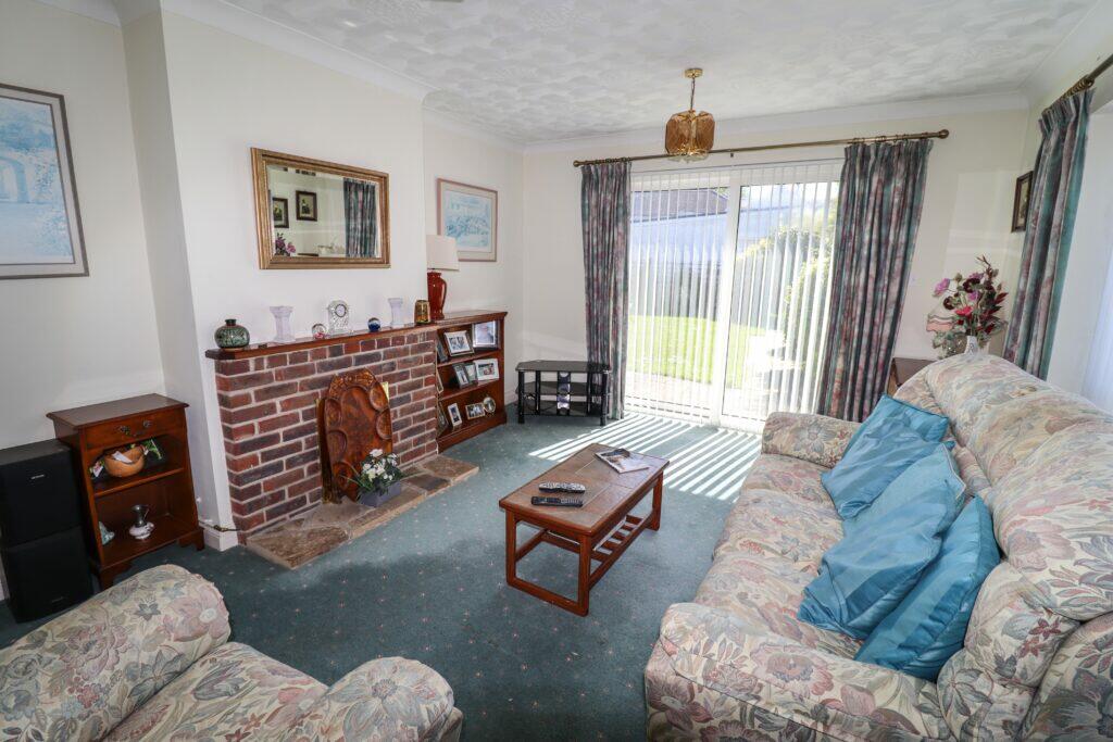 Garden Close, Hayling Island photo 3