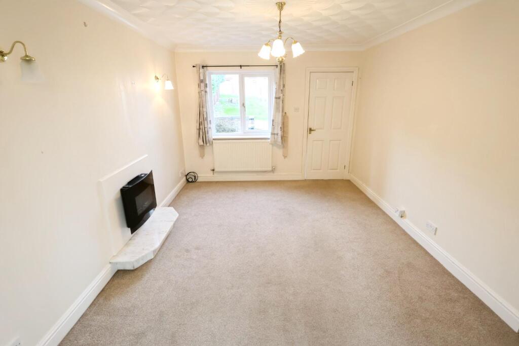 Woodlands Court, Tanyfron, Wrexham photo 3