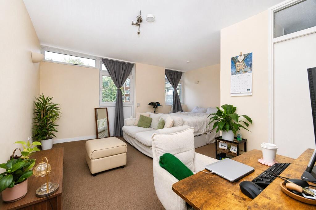 Main image of property: Westbridge Road, London, SW11