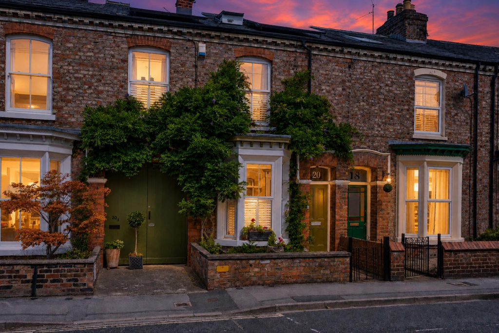 Main image of property: House & Detached Annexe, Fountayne Street, York