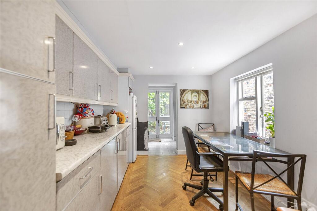 Main image of property: Quilter Street, Shoreditch, London, E2