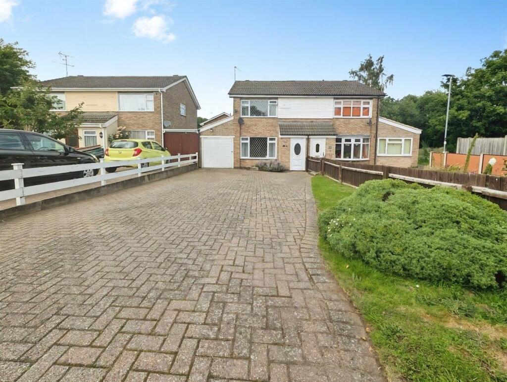 Main image of property: Warwick Road, Broughton Astley, Leicester