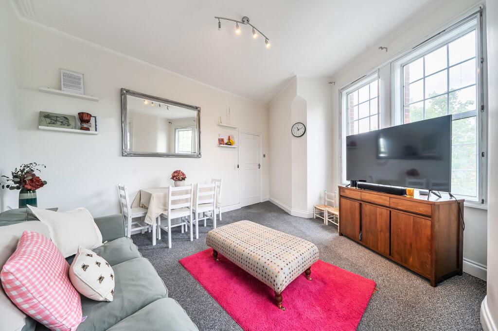 Apartment in London - View 4