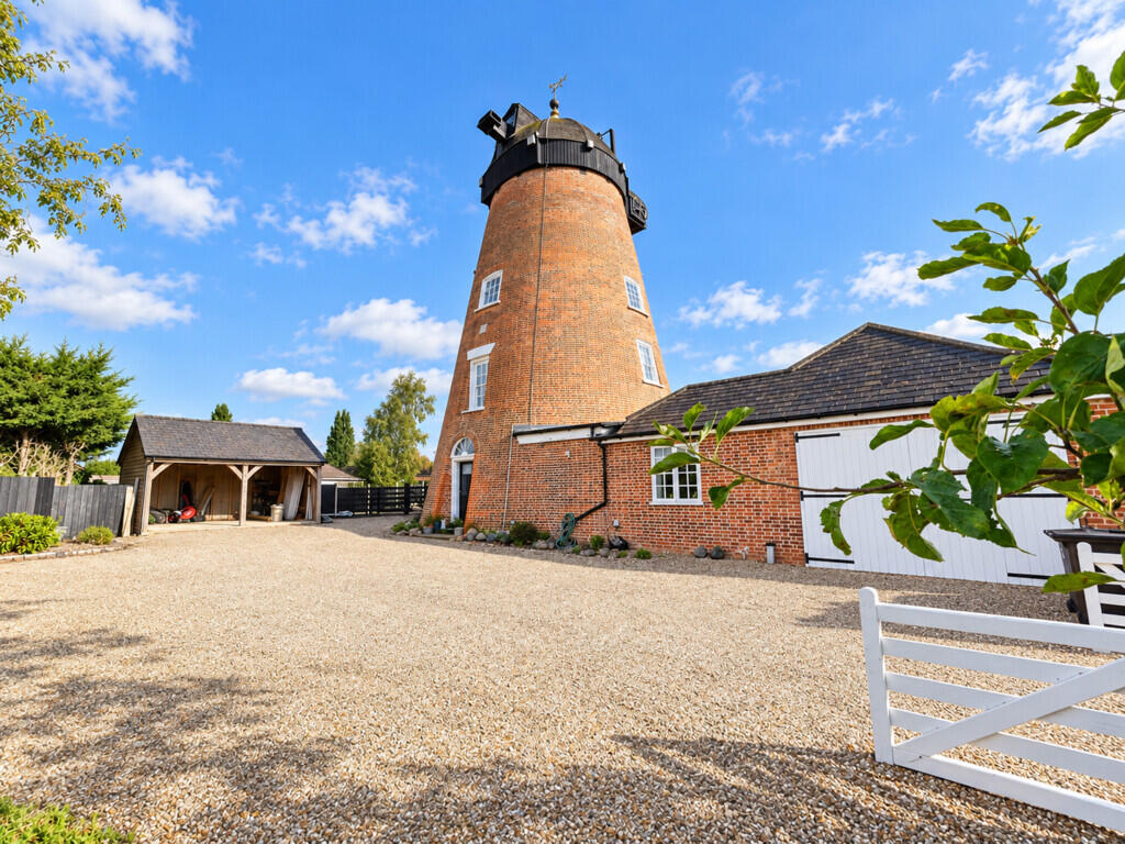Main image of property: Tiptree