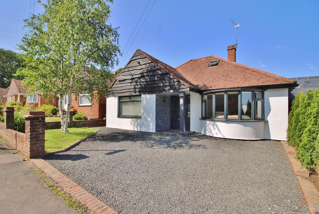 4-bed bungalow on Hazelwood Avenue, Bedhampton, £550,000