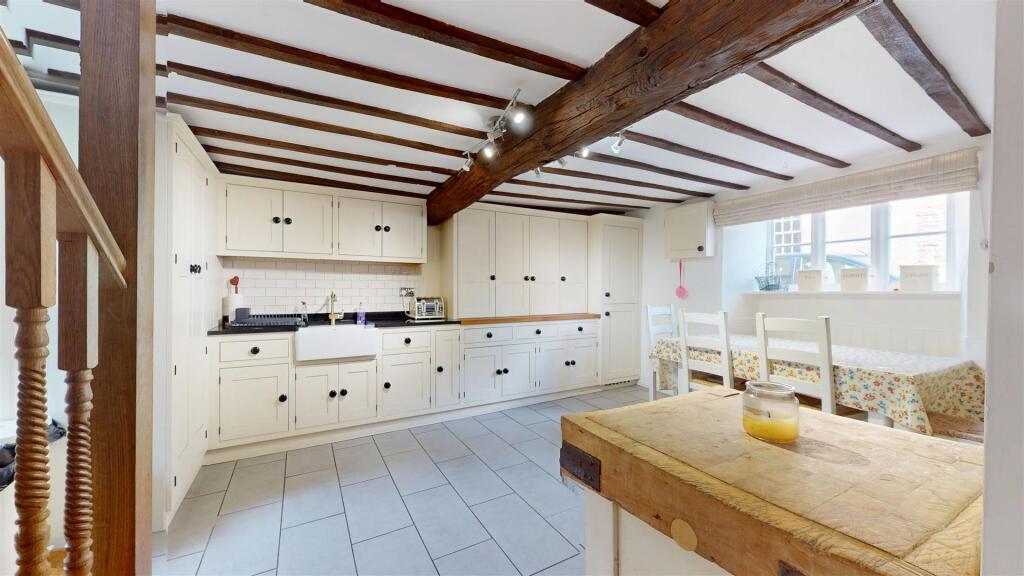 House in King's Cliffe - More