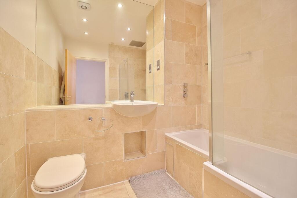 Apartment in Twickenham - View 5