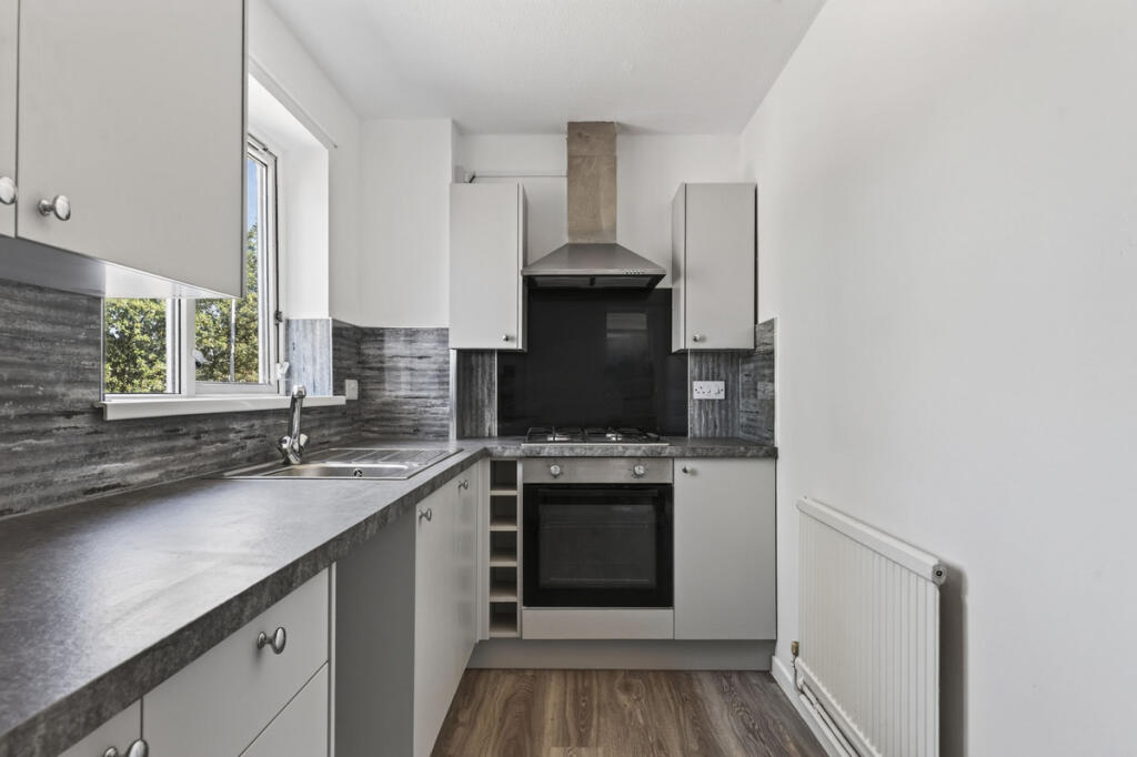 Apartment in Great Oakley, Danesholme - More