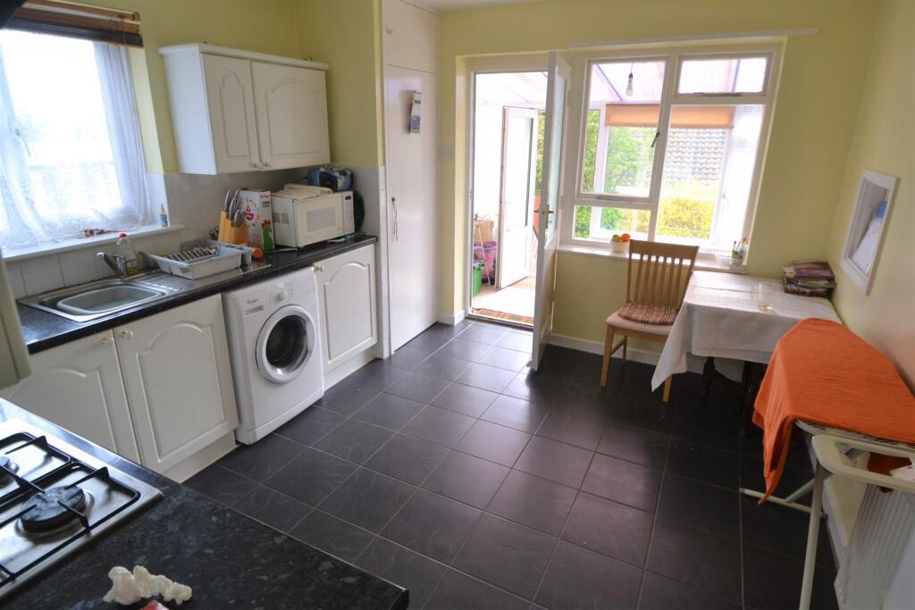 Dene Drive, Eastbourne photo 3