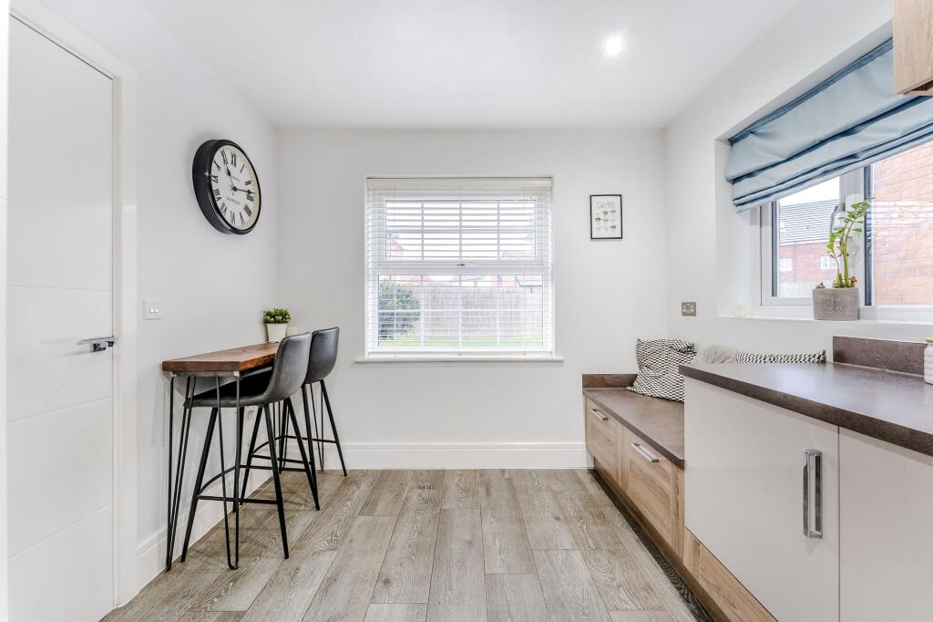 Kildare Close, Market Harborough, LE16 photo 3