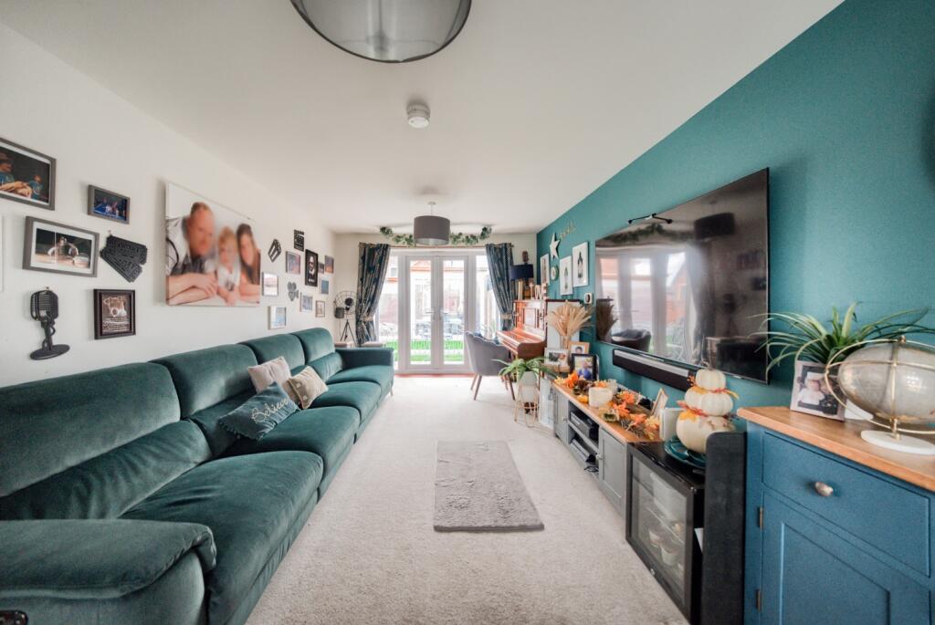  Hawthorn Place,  Stratford-upon-avon, CV37 7FJ, CV37 photo 2