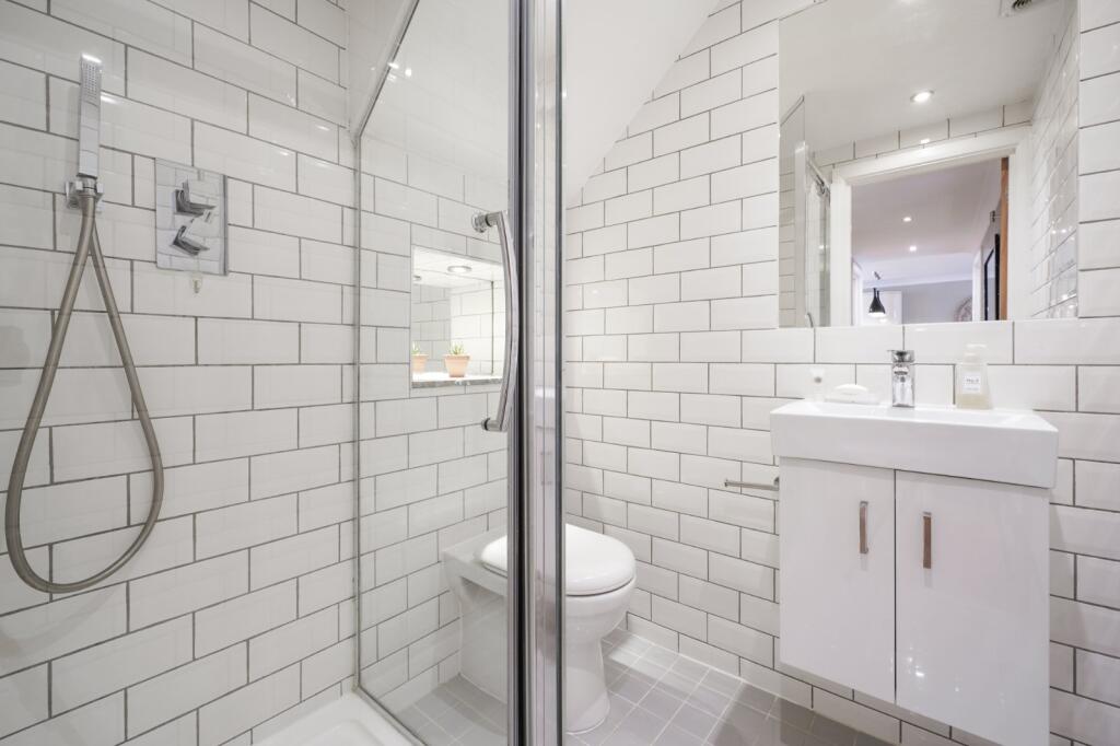 Apartment in London - More