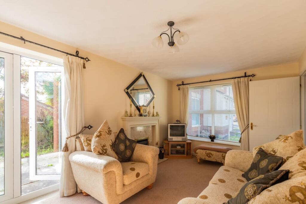 House in Barry, Gibbonsdown - View 4