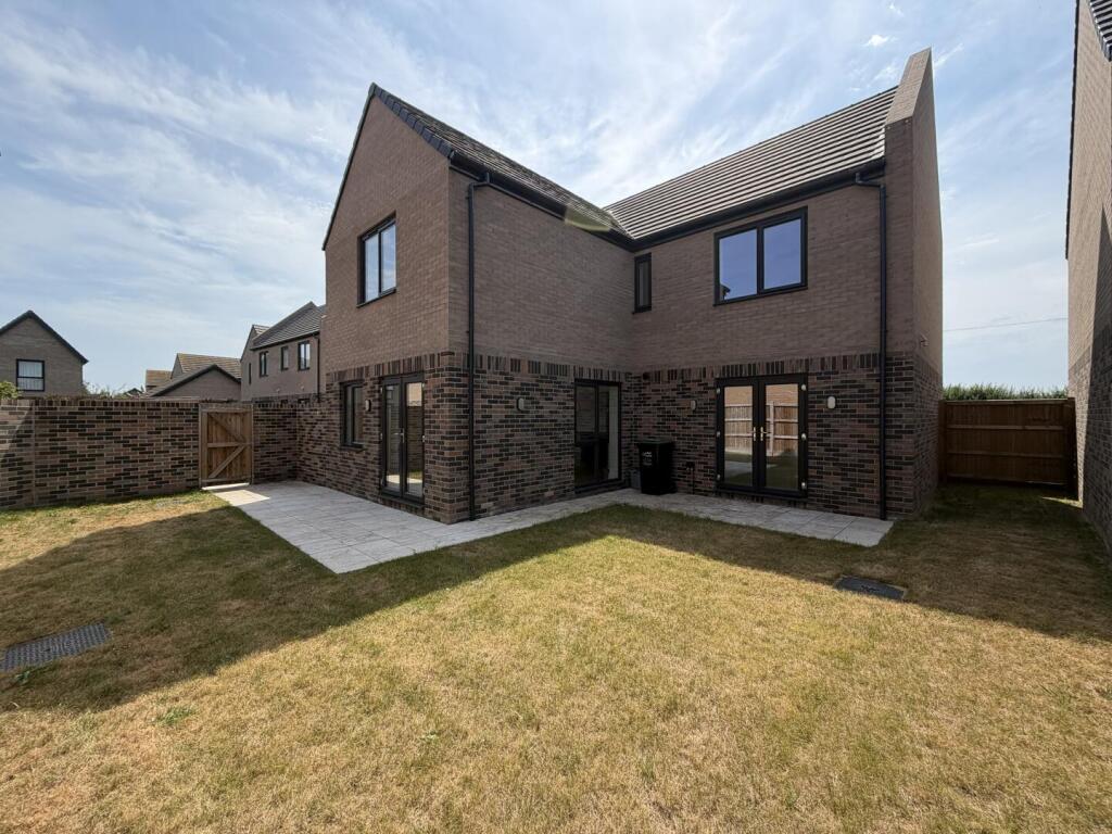 House in East Suffolk, Felixstowe - View 4