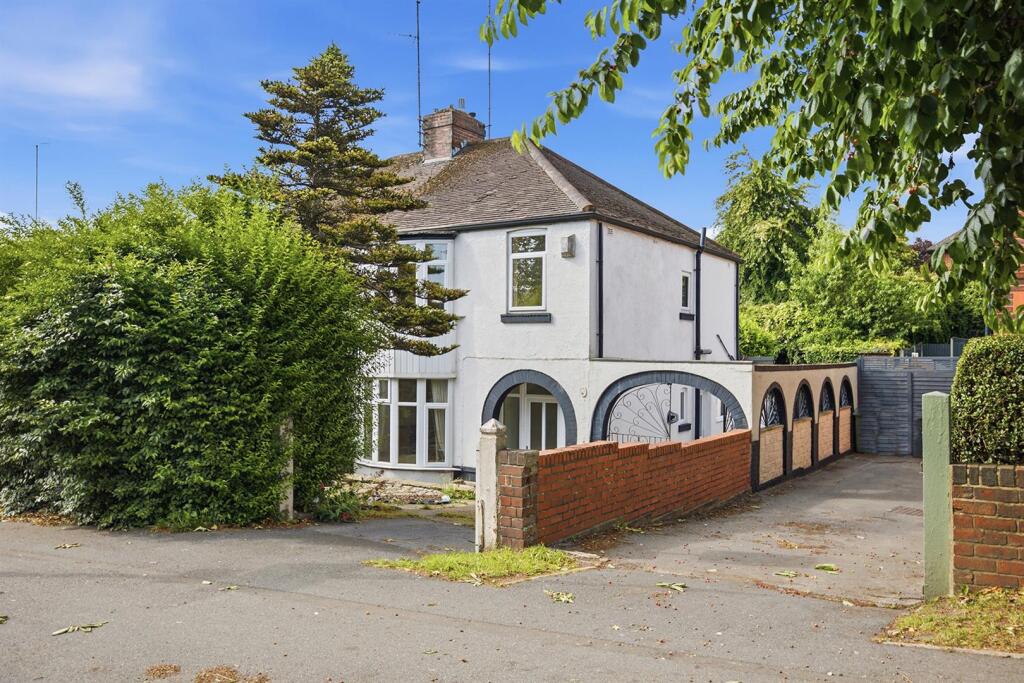 Main image of property: Retford Road, Sheffield