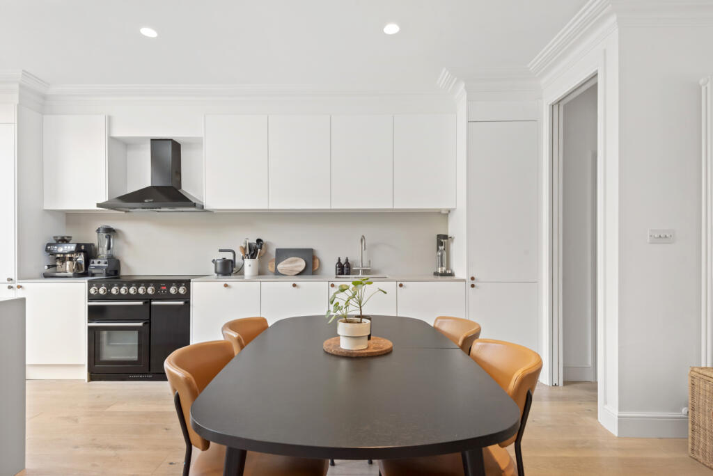 House in London - View 4