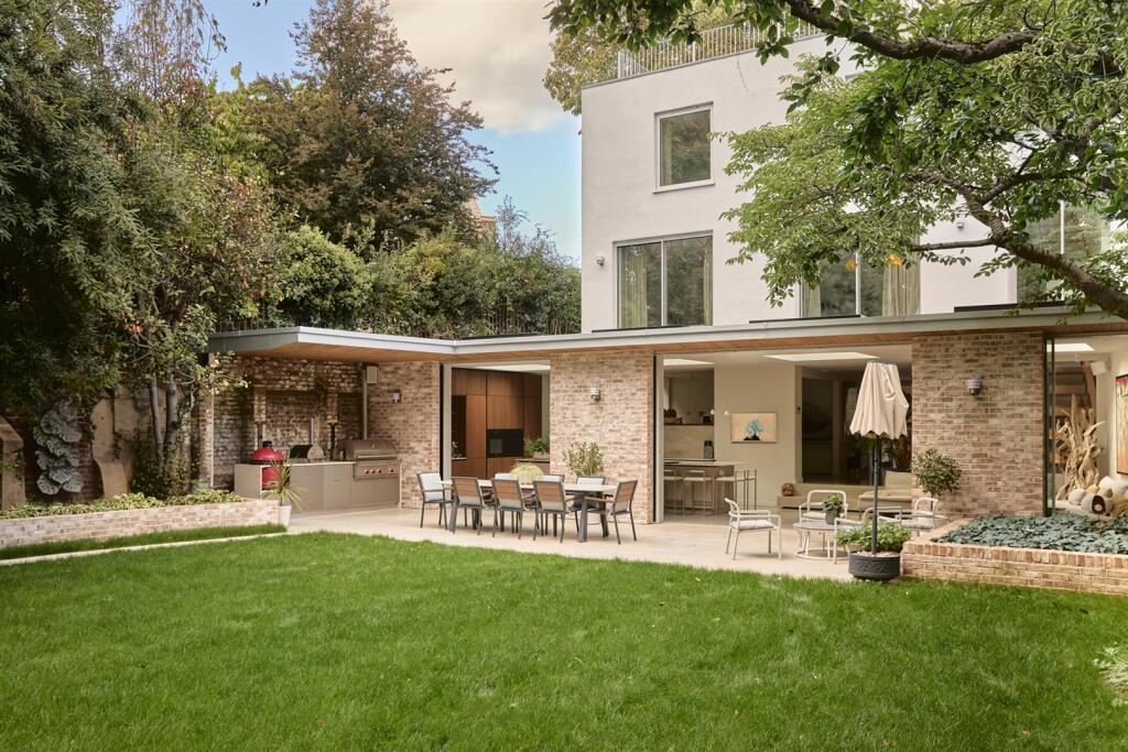 Main image of property: Church Street, Chiswick Mall, W4