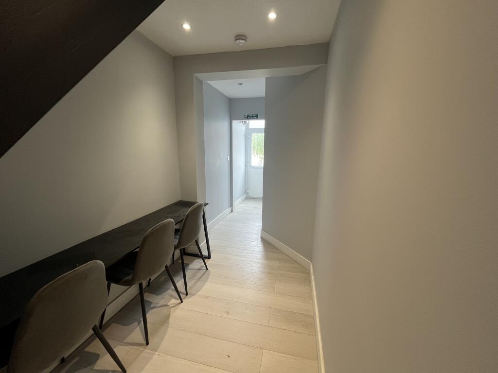 House in Bridgwater, Eastover, Somerset - View 5