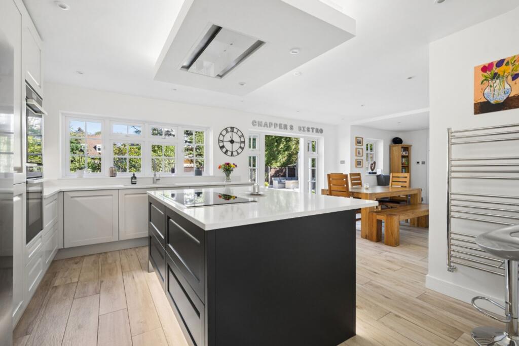 House in Slough - View 2