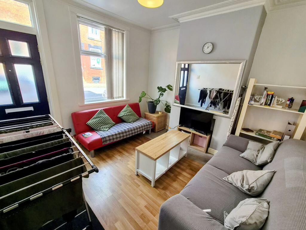 Burley Lodge Terrace, Leeds photo 2
