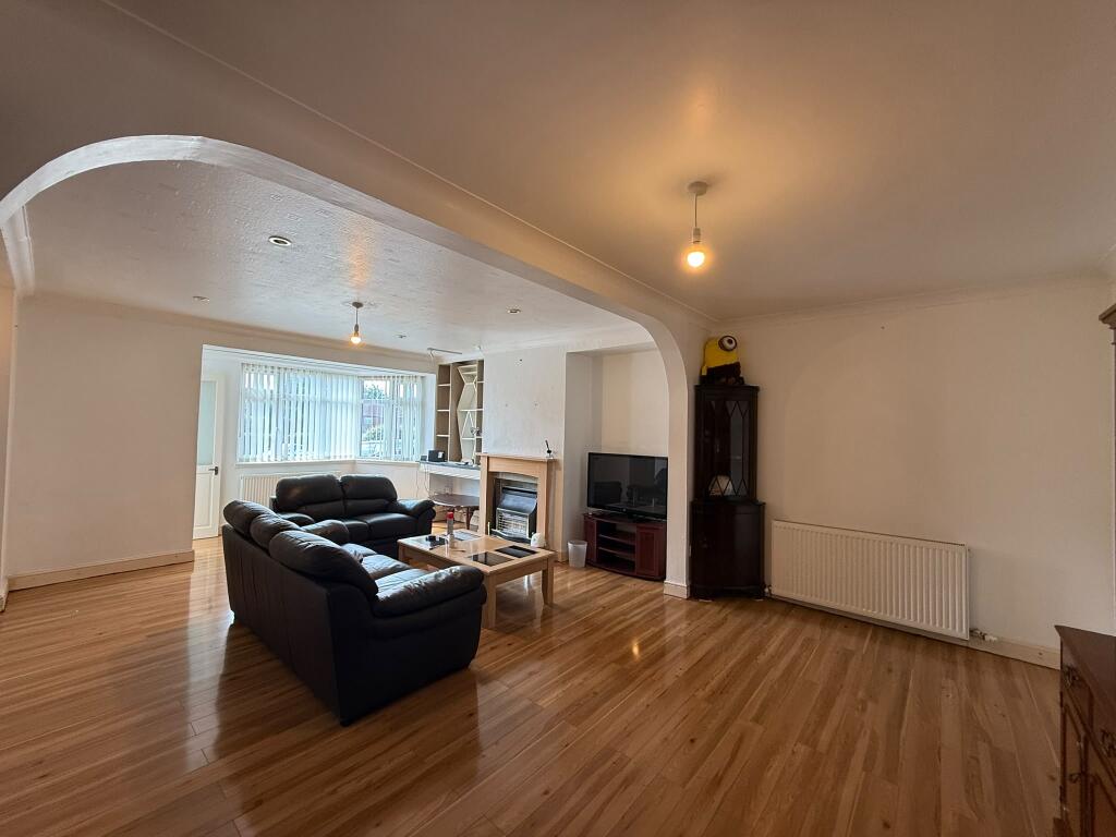 House in Nottingham, Beechdale - View 3