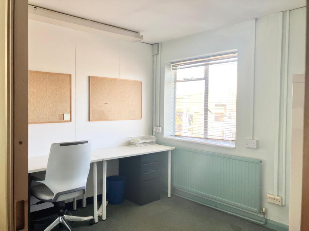 Office Space for Hire N22