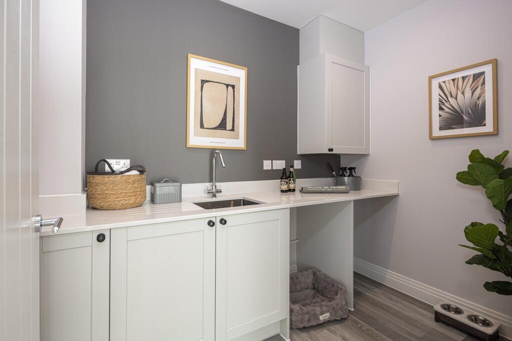 House in Braintree, Kelvedon - More