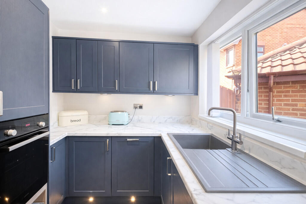 Additional image 3 of Penny Hill Drive, Clayton, Bradford