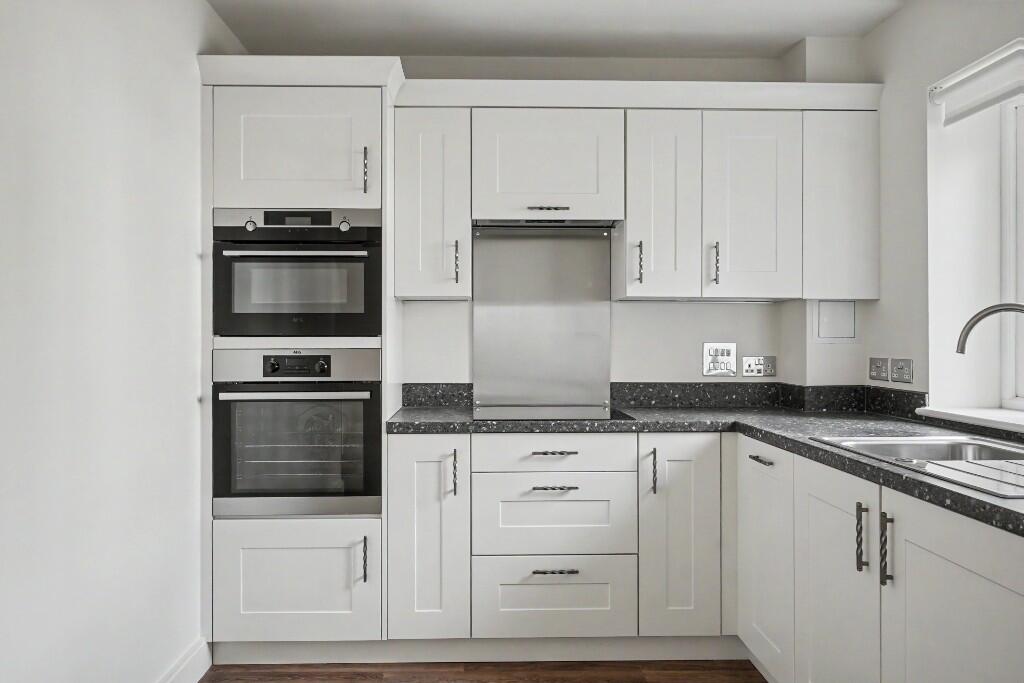 Main image of property: The Grange, Ledian Gardens, Kings Square, Maidstone, Kent, ME17