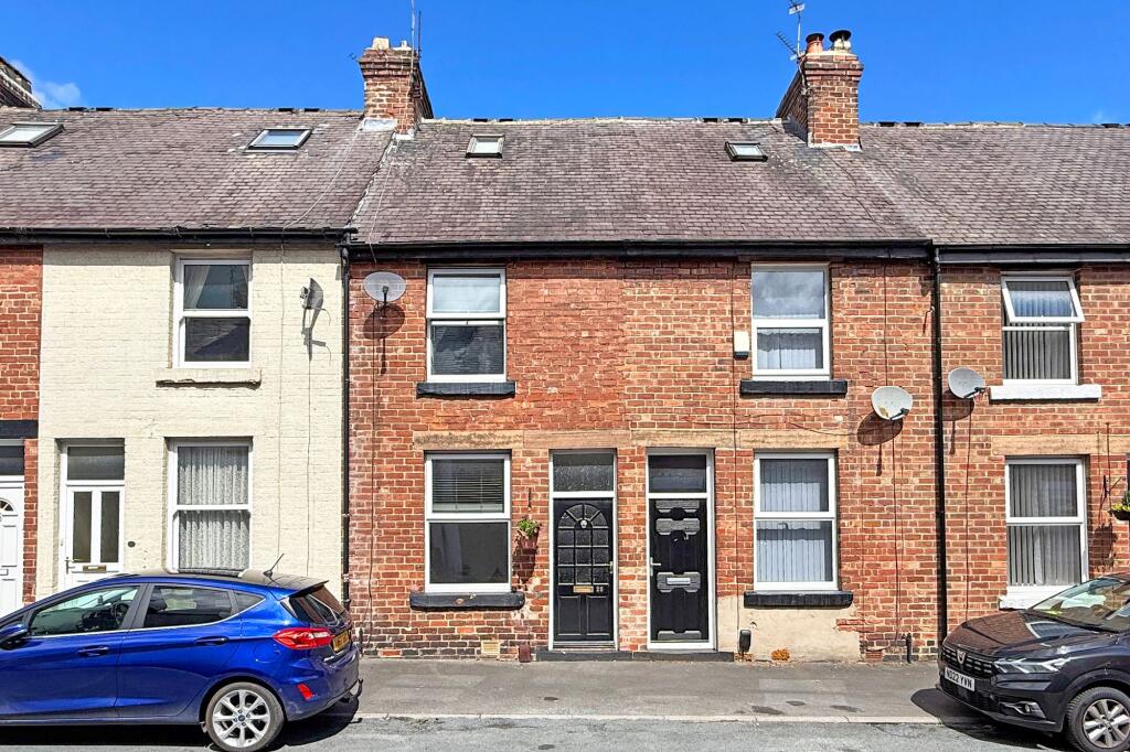 2-bed terraced on Avenue Street, Harrogate, HG2, £180,000