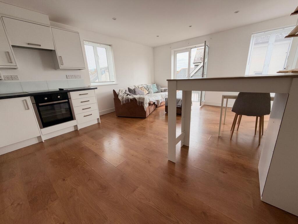 Apartment in Truro - View 5