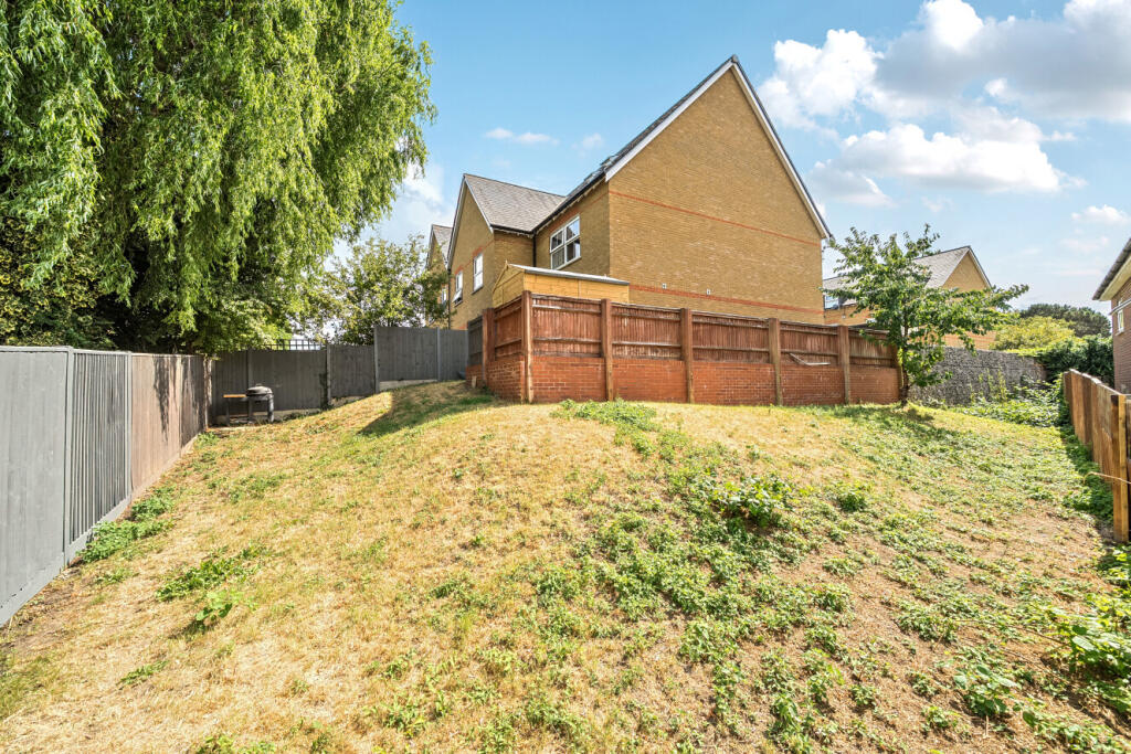 House in London, Red Hill, Elmstead - View 5