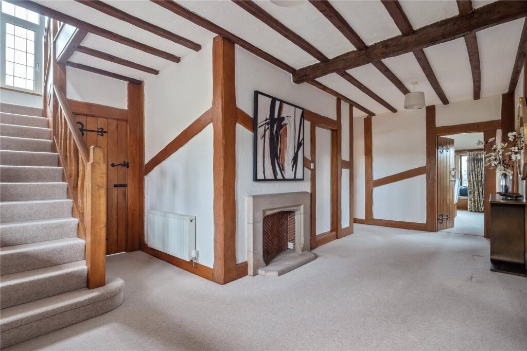 Chelford Road, Prestbury, Macclesfield, Cheshire, SK10 photo 4
