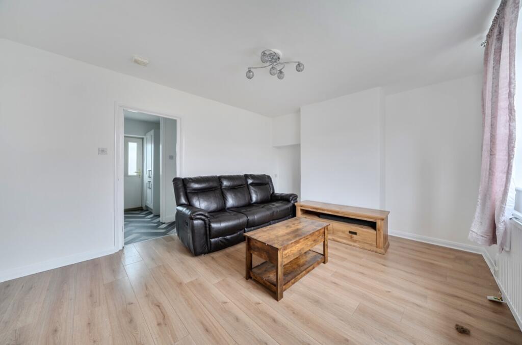 Jubilee Grove, Sleaford, Lincolnshire, NG34 photo 2