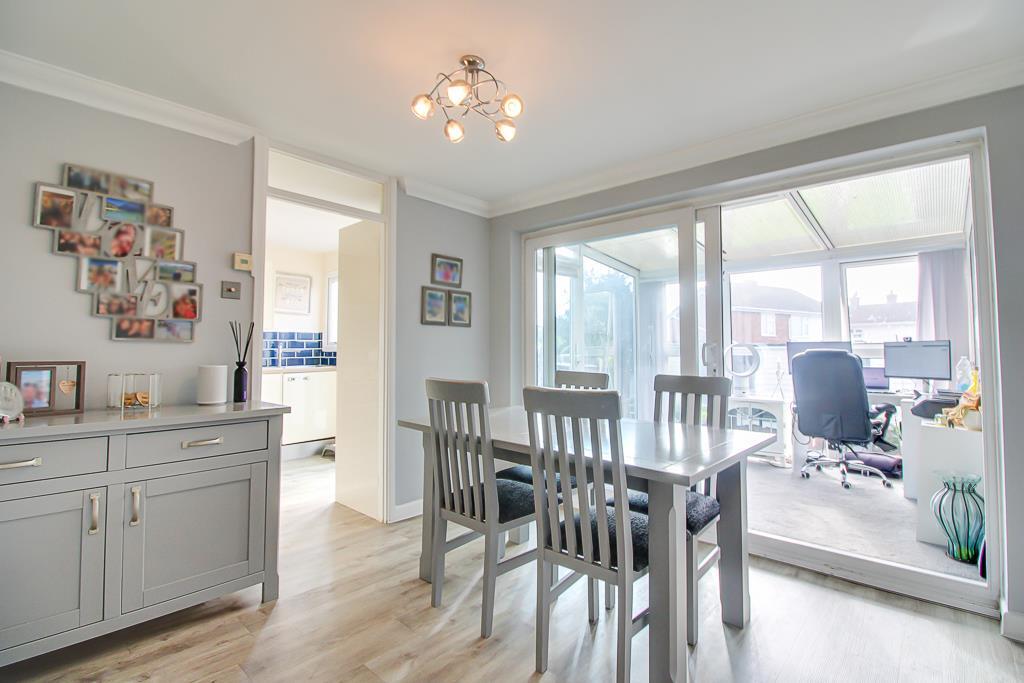 House in Southend-on-Sea, Essex - More