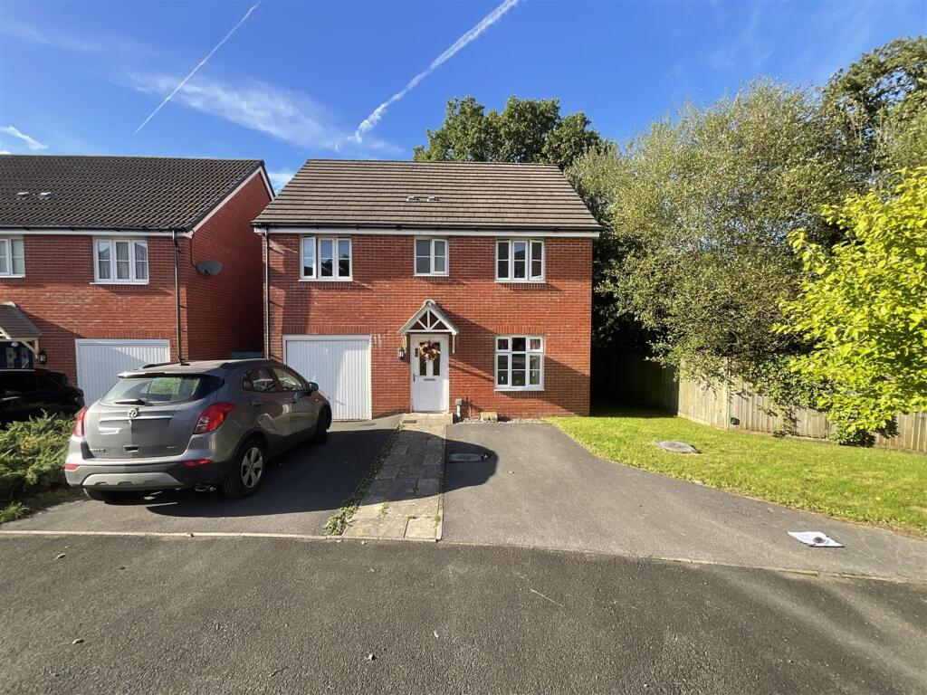 Main image of property: Dol Y Dderwen, Ammanford
