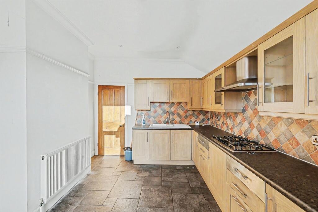House in Northampton, Phippsville - More